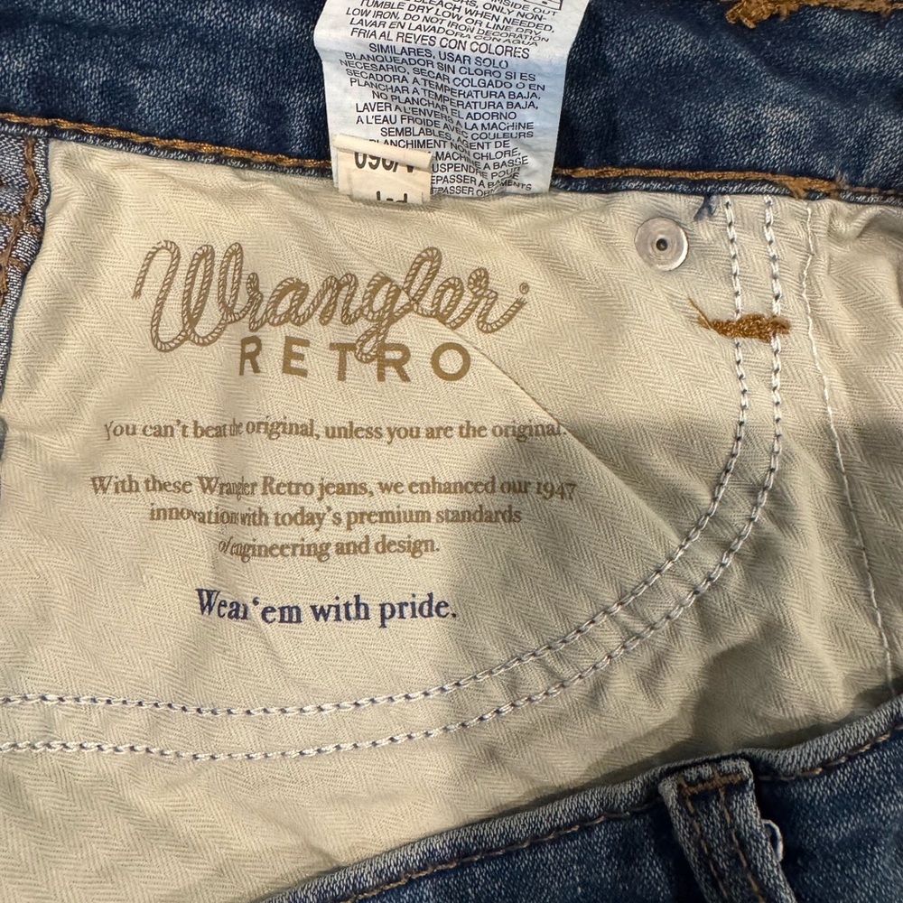 Wrangler Women's Medium Blue Flared Wide Leg Jeans - Picture 6 of 6